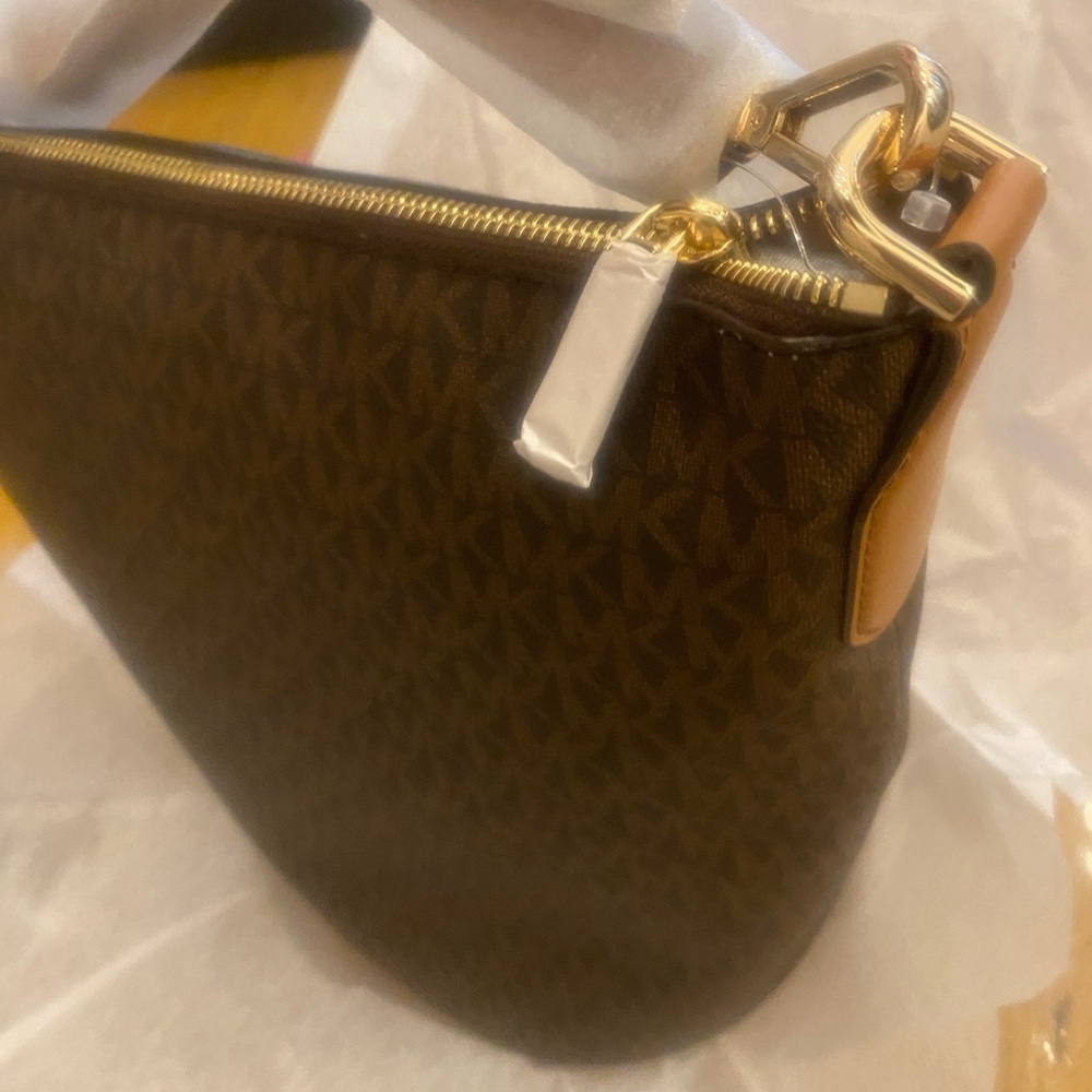 Michael Kors Brooke Medium Logo Bucket Bag Authentic New with Tags & Dust Bag - Picture 12 of 15